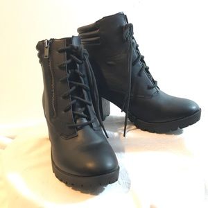 Ankle boots! NWOT